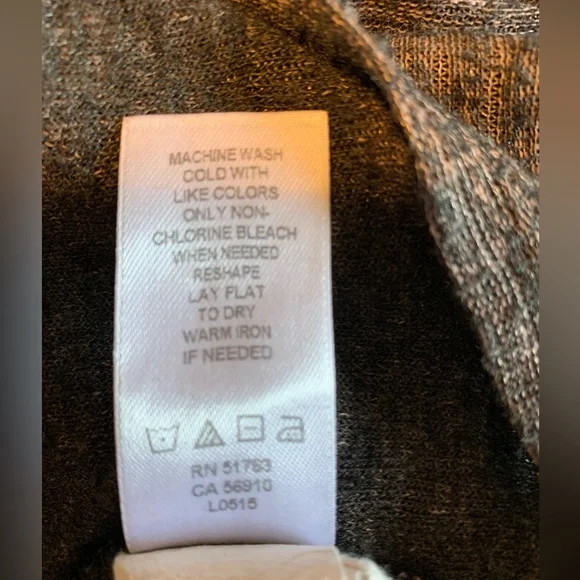 Maurice’s Black Lace layered top size L - Picture 6 of 6